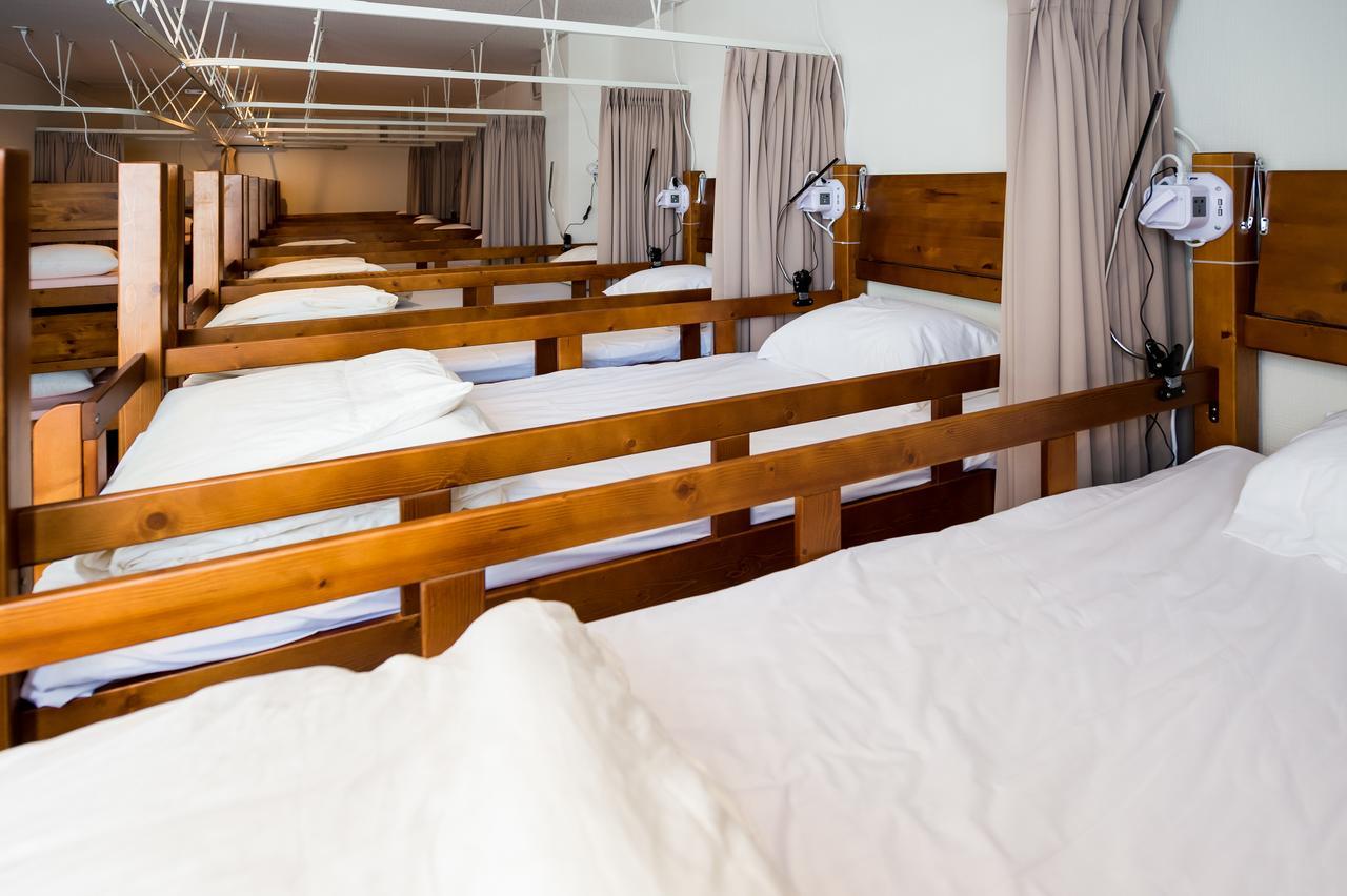 Guest House Yutaka Наха Екстериор снимка